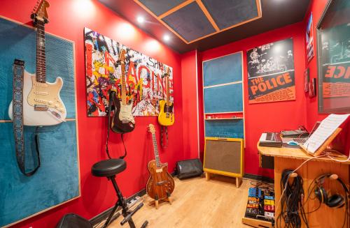 Music Room Music Room